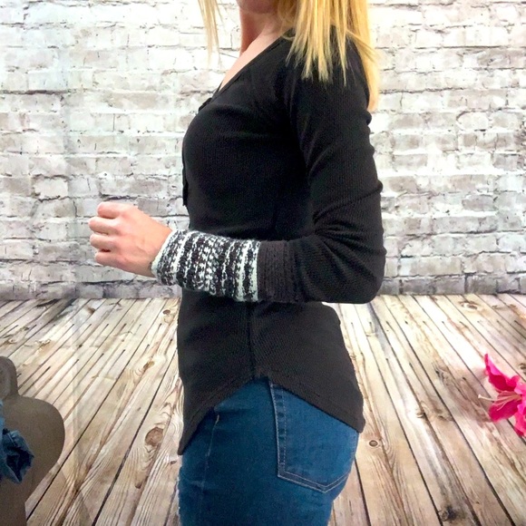 ‼️FREE PEOPLE Cuffed Thermal Henley S/P‼️ - Picture 2 of 8